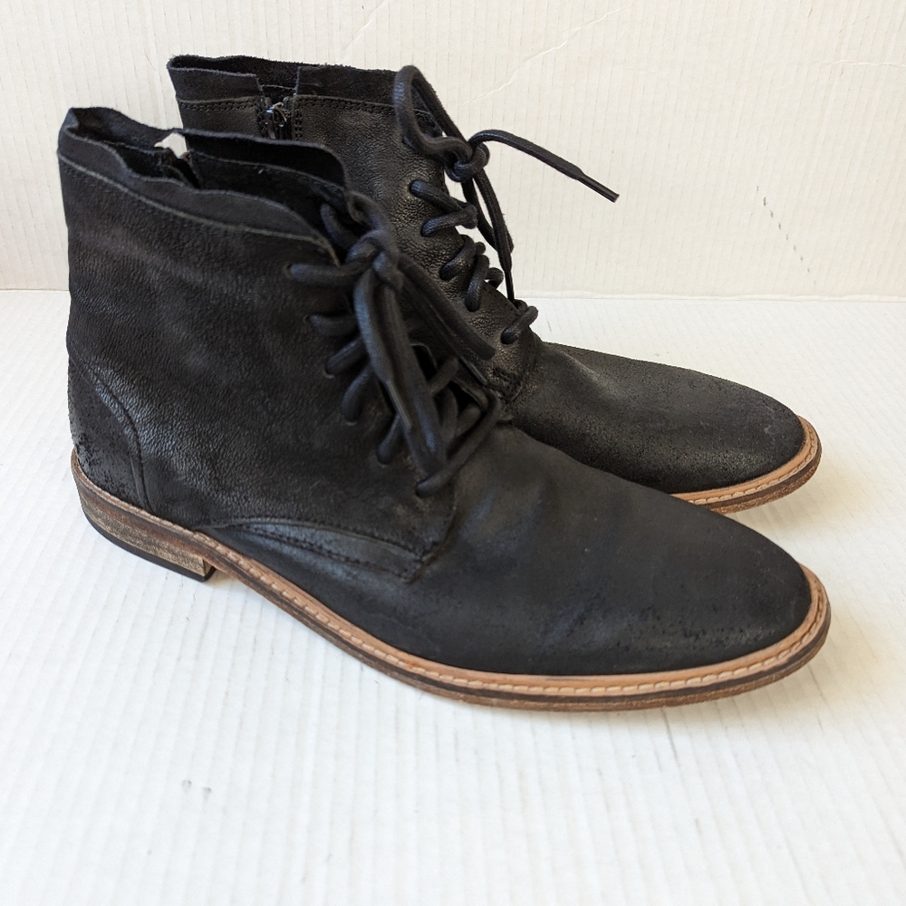 COLE HANN Prove It 2 Me Nubuk Black Mens Sz 9.5 Boots Zip Up